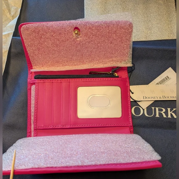 New Dooney & Bourke Wexford Leather Flap Wallet in Magenta 6" - Picture 7 of 9